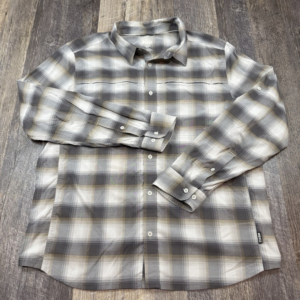 REI Co-op Plaid Button Up Hiking Shirt Mens Large Gray Outdoor Fishing Vented‎